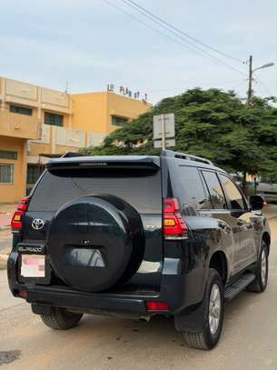TOYOTA LAND CRUISER PRADO  ANNÉE 2023 image 2