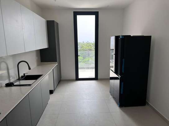 Appartement neuf à louer aux Almadies vue sur mer image 2