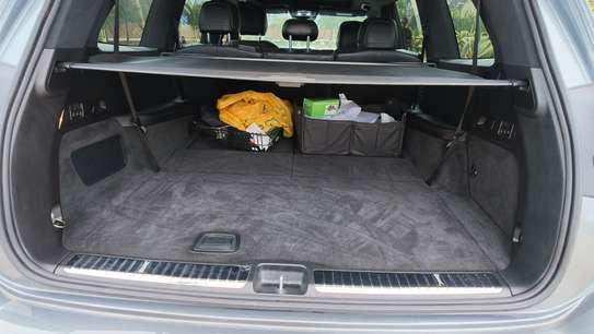 Mercedes Benz GLS 450 2026 image 13