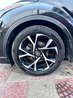 Toyota C-HR 2018 image 7