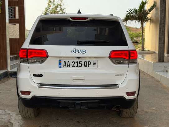 Jeep grand Cherokee image 9