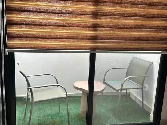 À vendre – F2 neuf de standing entièrement meublé au Point E image 4