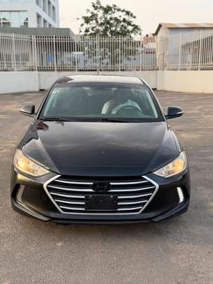 Hyundai Elantra image 5