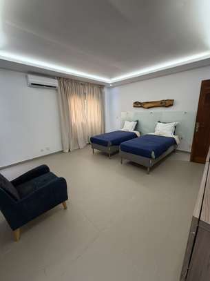 Appartement meublé à louer point e image 3