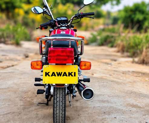 MOTO KAWASAKI 125cc image 2