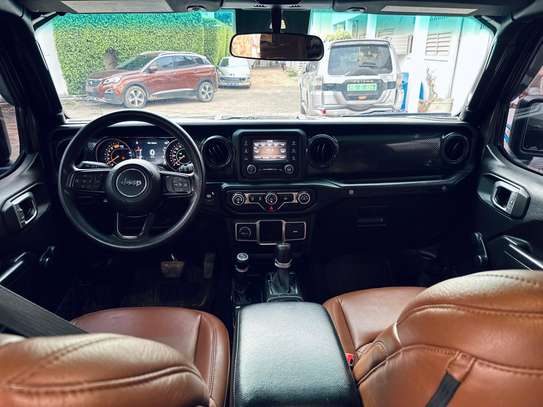 Jeep Wrangler année 2021 image 11