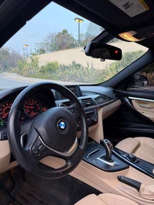 BMW 330I 2018 image 4