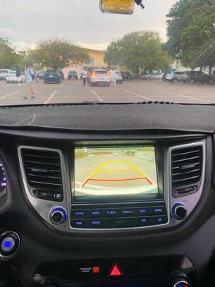 HYUNDAI TUCSON 2016 image 9