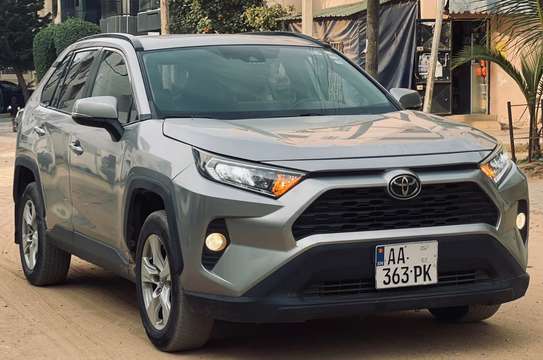 toyota rav 4 2019 Ful option image 6