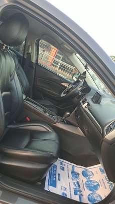 Mazda 3 2017 image 8