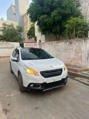 PEUGEOT 2008 image 4