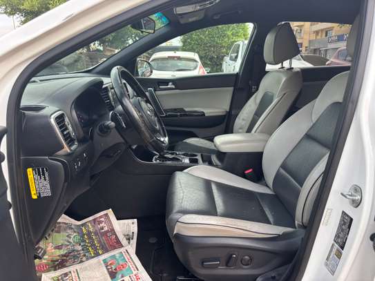 KIA SPORTAGE E X image 12