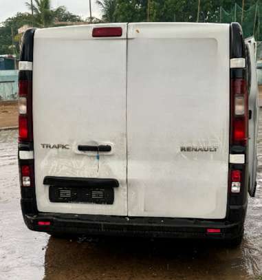 Voiture Frigorifique ( Renault Traffic ) image 10