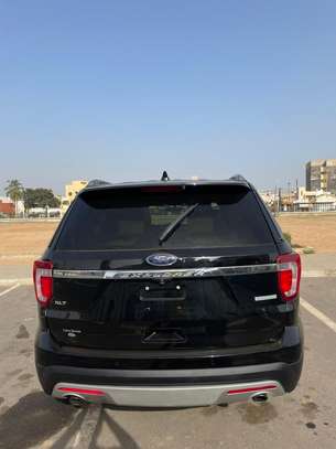 Ford Explorer platinium 2017 image 12