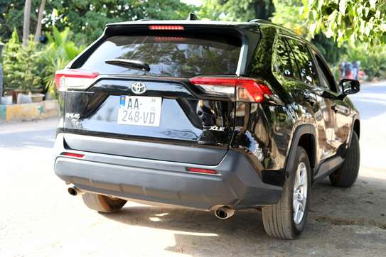 Toyota Rav4 2021 image 4