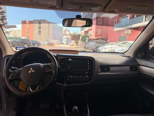 Mitsubishi outlander 2018 image 7