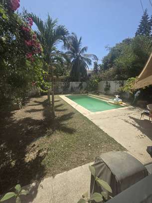 Belle villa à louer aux Almadies image 9