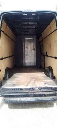 Mercedes Benz sprinter image 5