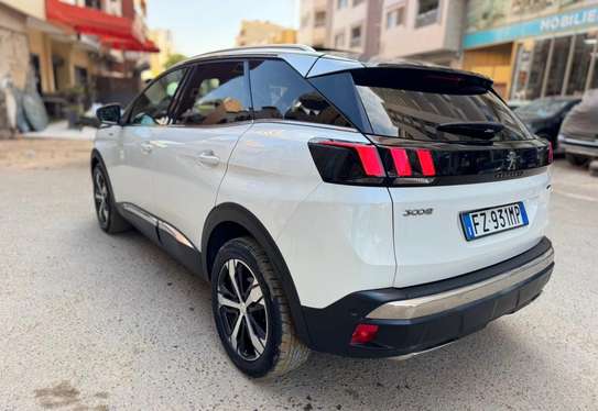 Peugeot 3008  2019 image 8