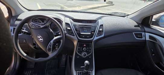 Hyundai elantra image 4