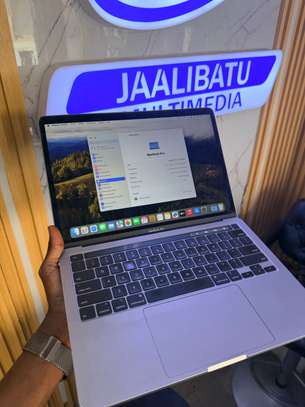 MacBook Pro 2019 image 3