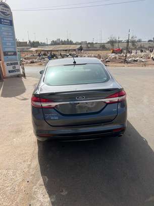 Ford fusion image 11