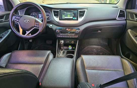 Hyundai Tucson 2017 image 2
