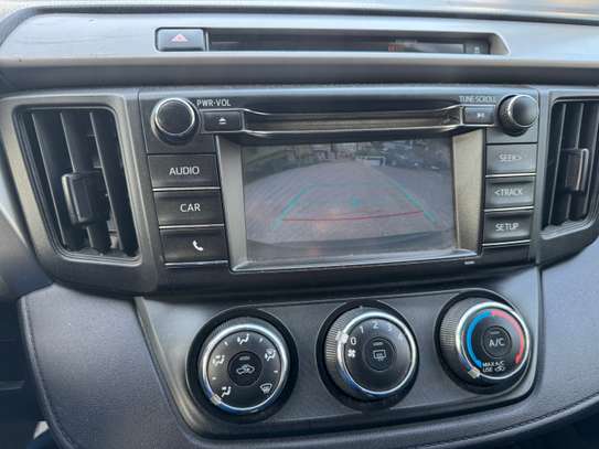 Toyota Rav4 image 5