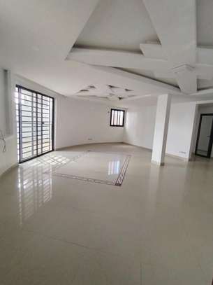 APPARTEMENT À LOUER AUX ALMADIES image 1