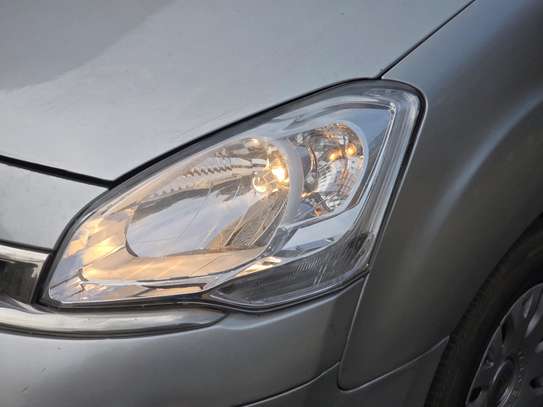 CITROËN BERLINGO ESSENCE image 6