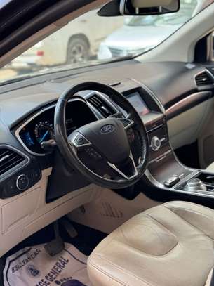 Ford Edge Titanium 2019 image 9