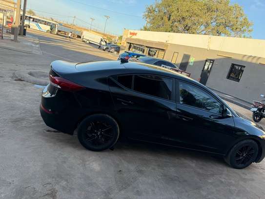 Hyundai Elantra 2017 image 1