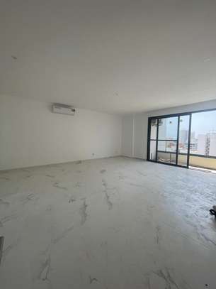 F4 Neuf et Moderne au point e image 11