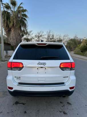Jeep grand cherokee limited 2019 image 3