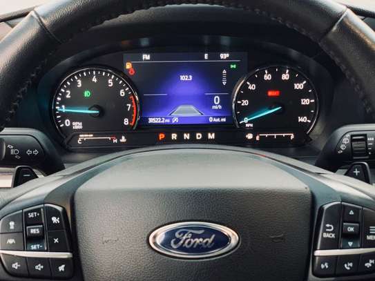 FORD EXPLORER XLT 2020 image 5