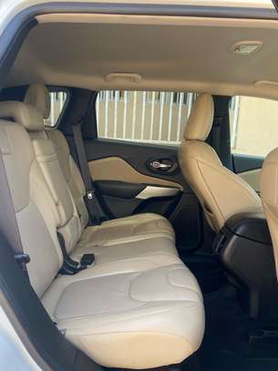 JEEP CHEROKEE LIMITED image 6