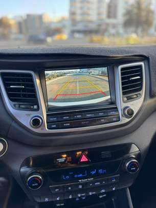 HYUNDAI TUCSON 2018 image 2