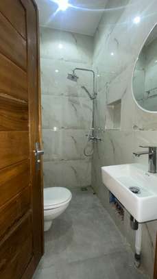 Belle villa basse neuve  5 pièces avec garage à  Amitié 3 image 9