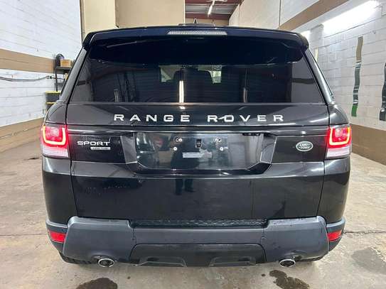 Range Rover Sport image 3