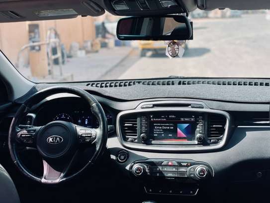 Kia sorento 2017 image 9