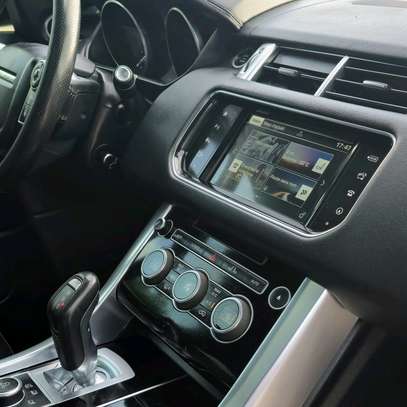 2016 Range Rover Sport image 5