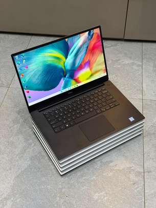Dell XPS 15 7590 image 1