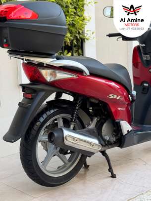 Honda SH image 6