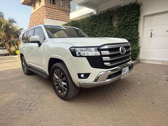 TOYOTA LAND CRUISER  VX 2022 7PLACES image 2