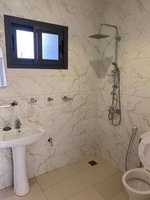Jolie appartement Ngor almadies proche de l’école Bilingue image 6