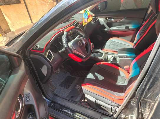 Nissan Rogue AWD image 4