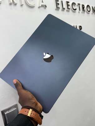 MacBook Air m2 image 2