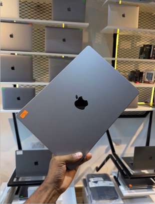 MacBook Pro M1 14 pouces image 1