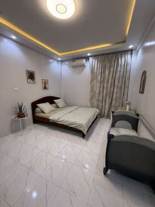 Appartement à Vendre Situé en face cité damel image 5