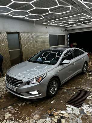 Hyundai sonata image 3